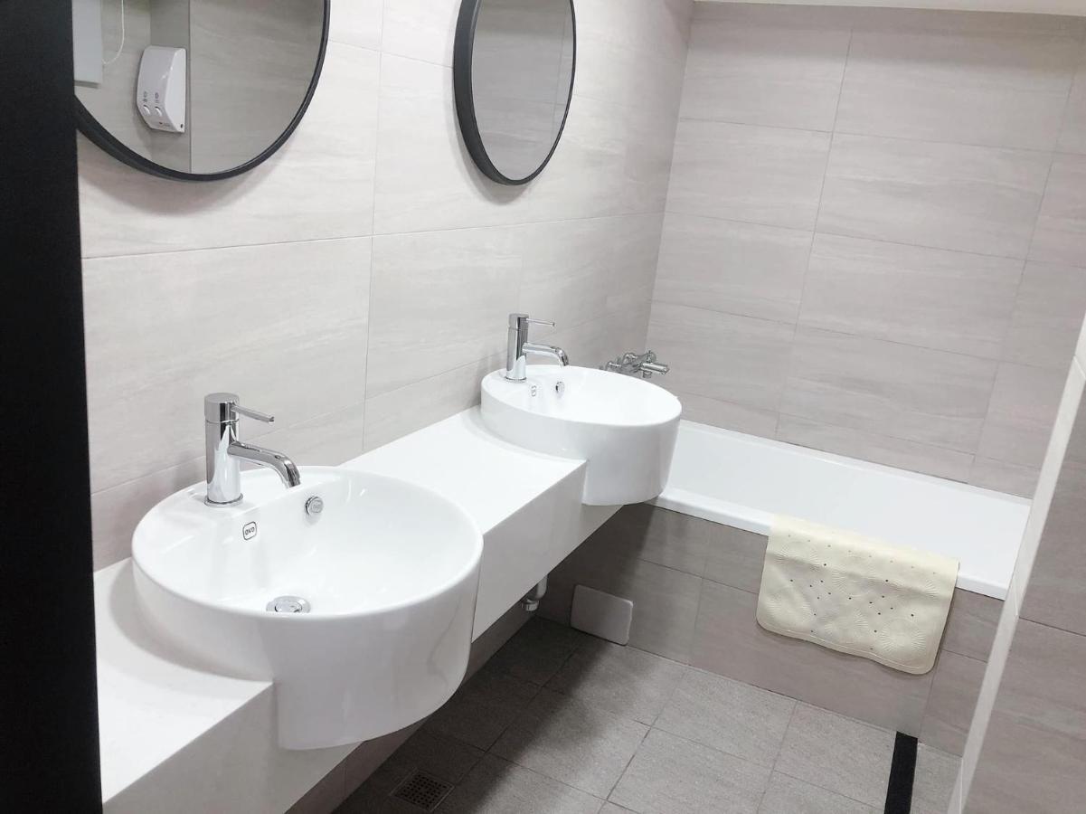 Cy Hotel Тайпей Екстериор снимка